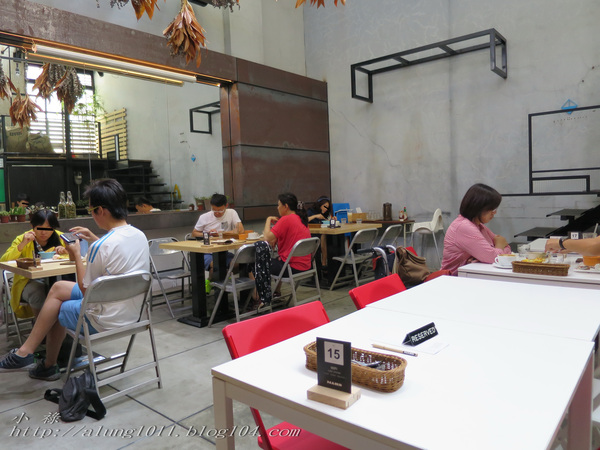 咖啡館+藝文空間的好所在 ..MARS 睦工場