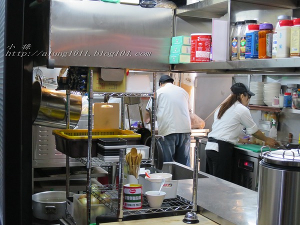 咖啡館+藝文空間的好所在 ..MARS 睦工場