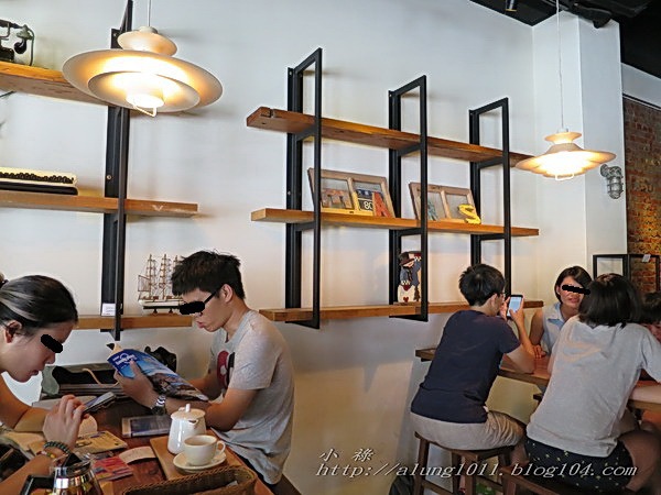 咖啡館+藝文空間的好所在 ..MARS 睦工場
