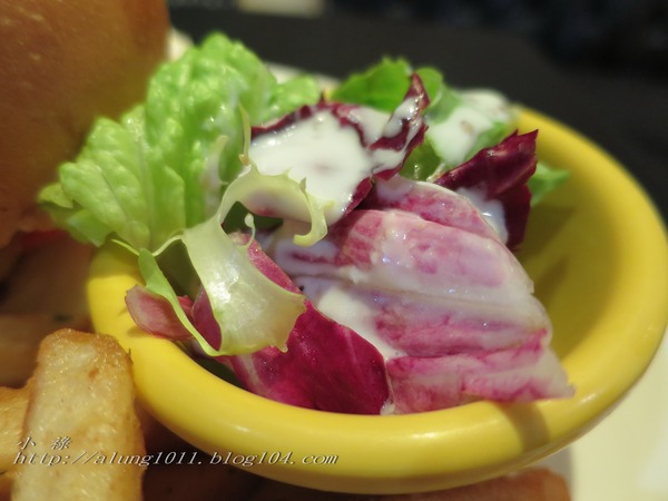 咖啡館+藝文空間的好所在 ..MARS 睦工場