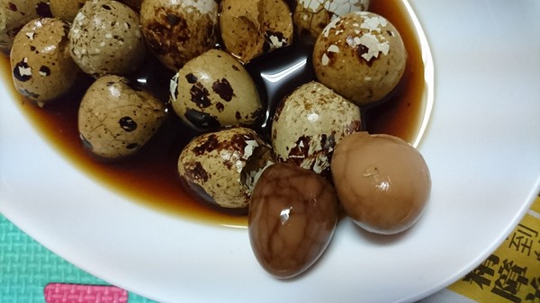 姑姑的茶葉蛋：美食團購~姑姑的茶葉蛋~平價實在古早味美食~好吃又涮嘴~