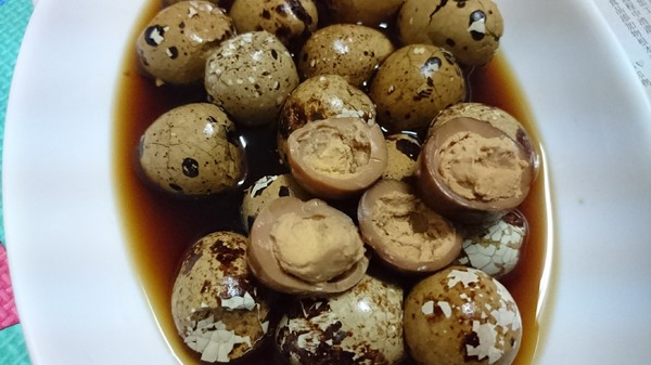 姑姑的茶葉蛋：美食團購~姑姑的茶葉蛋~平價實在古早味美食~好吃又涮嘴~