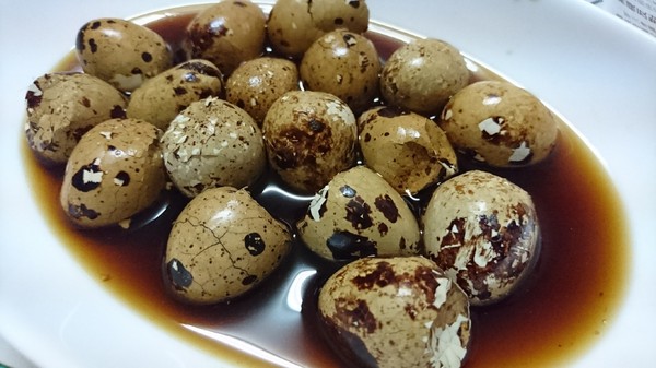 姑姑的茶葉蛋：美食團購~姑姑的茶葉蛋~平價實在古早味美食~好吃又涮嘴~