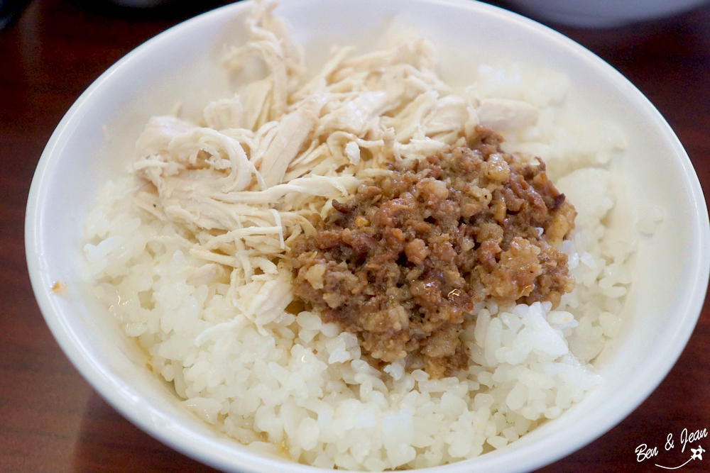 宜蘭蒜味肉焿(五女兒的店)~北門蒜味傳承,附設停車場超方便!在地人最愛的美味