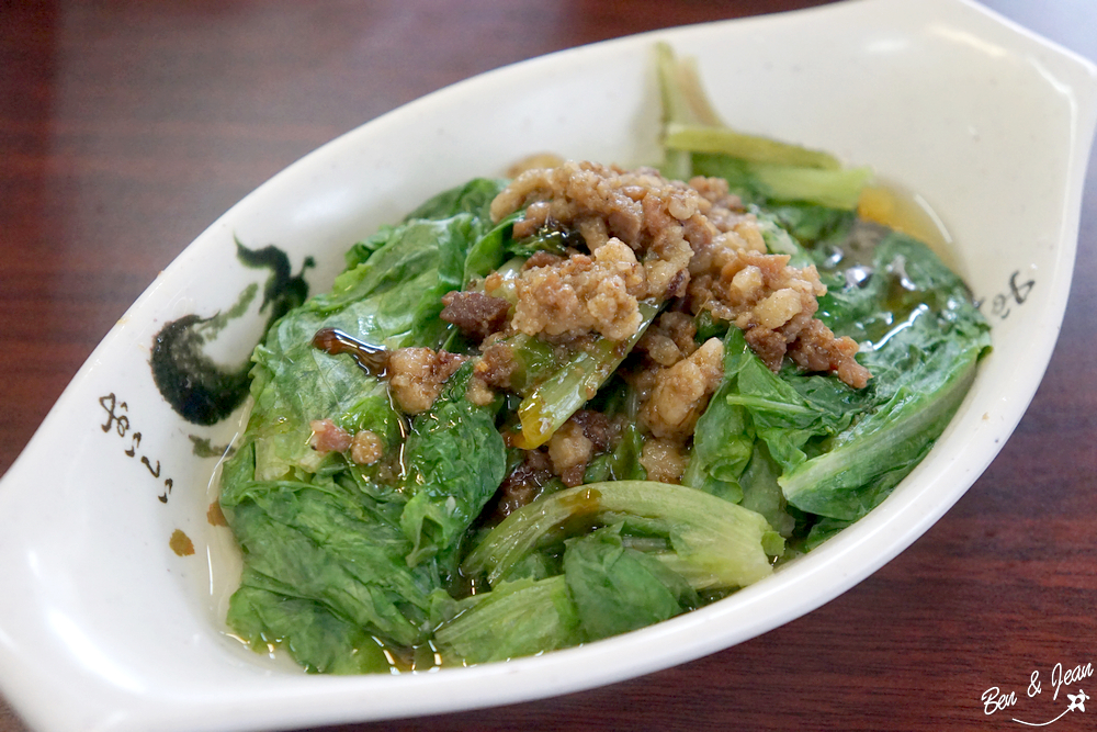 宜蘭蒜味肉焿(五女兒的店)~北門蒜味傳承,附設停車場超方便!在地人最愛的美味