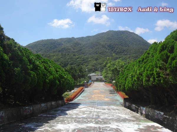 【屏東。牡丹】牡丹國小。全台最美麗的國小。彩虹階梯。校園８景。單車環島熱門景點