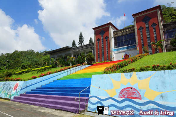 【屏東。牡丹】牡丹國小。全台最美麗的國小。彩虹階梯。校園８景。單車環島熱門景點