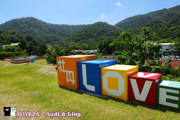 【屏東。牡丹】牡丹國小。全台最美麗的國小。彩虹階梯。校園８景。單車環島熱門景點