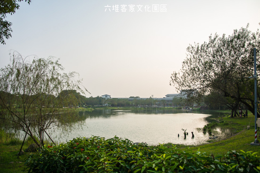 ｜屏東景點｜六堆客家文化園區，六堆小星球互動式遊戲區、親水河道、沙坑，通通免費讓你玩 - 阿婷的旅行札記。