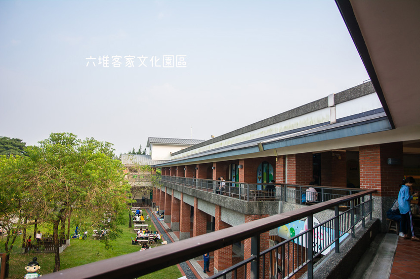 ｜屏東景點｜六堆客家文化園區，六堆小星球互動式遊戲區、親水河道、沙坑，通通免費讓你玩 - 阿婷的旅行札記。