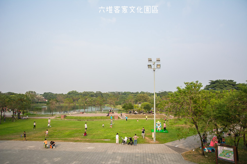 ｜屏東景點｜六堆客家文化園區，六堆小星球互動式遊戲區、親水河道、沙坑，通通免費讓你玩 - 阿婷的旅行札記。