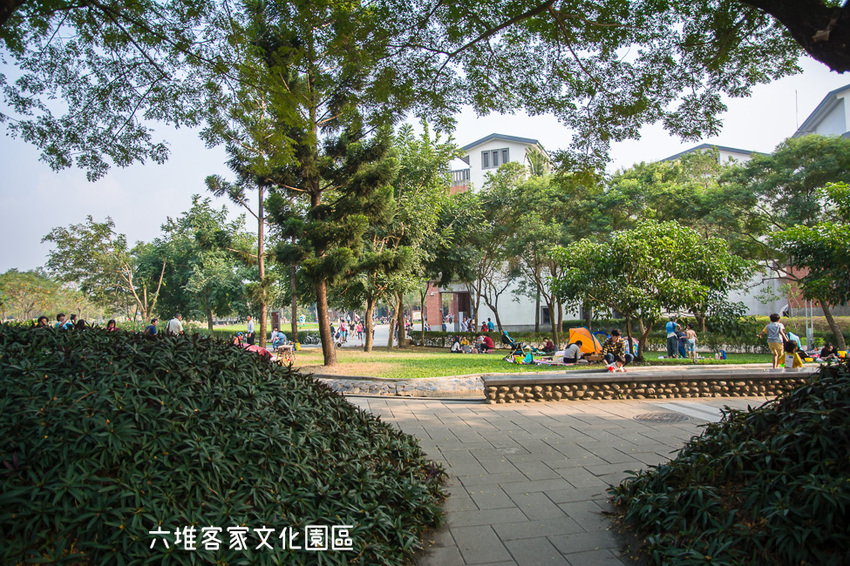 ｜屏東景點｜六堆客家文化園區，六堆小星球互動式遊戲區、親水河道、沙坑，通通免費讓你玩 - 阿婷的旅行札記。