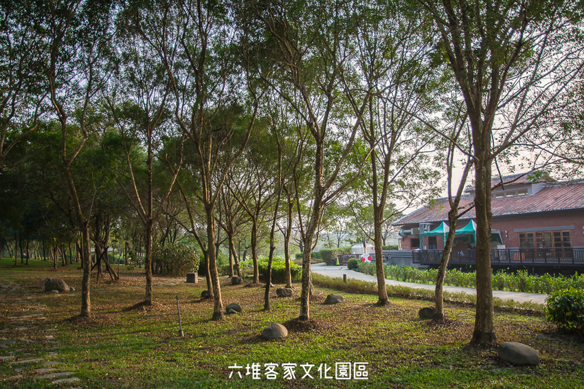 ｜屏東景點｜六堆客家文化園區，六堆小星球互動式遊戲區、親水河道、沙坑，通通免費讓你玩 - 阿婷的旅行札記。