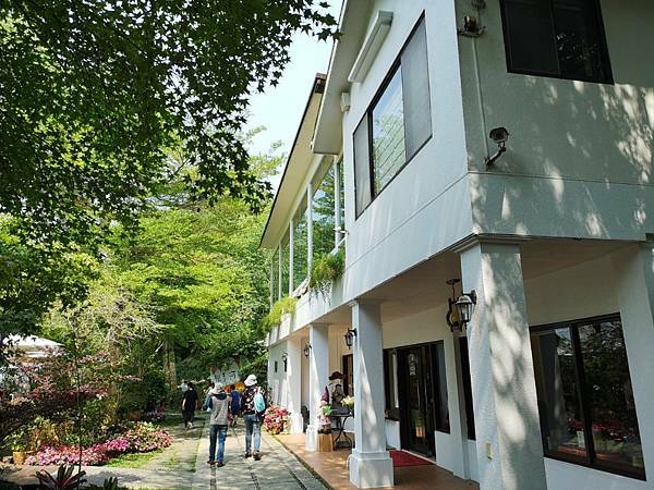 (台中/新社) 桃李河畔 - COCO享天下(隆爸妤媽愛白白)