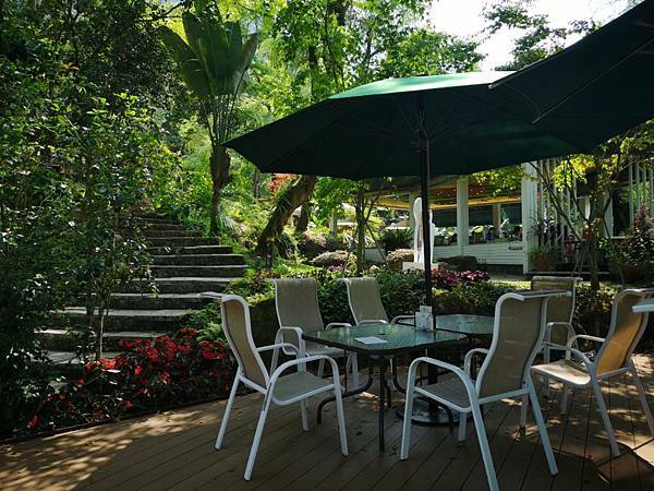 (台中/新社) 桃李河畔 - COCO享天下(隆爸妤媽愛白白)