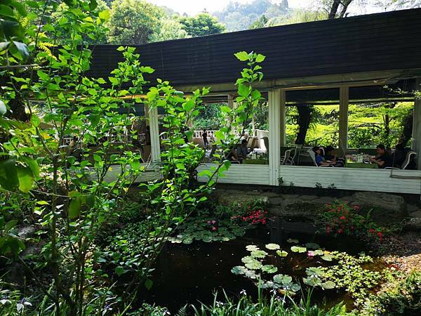 (台中/新社) 桃李河畔 - COCO享天下(隆爸妤媽愛白白)