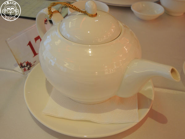 潮江燕：呷飽祙【台北松山･潮江燕】好好味的金牌片皮鴨