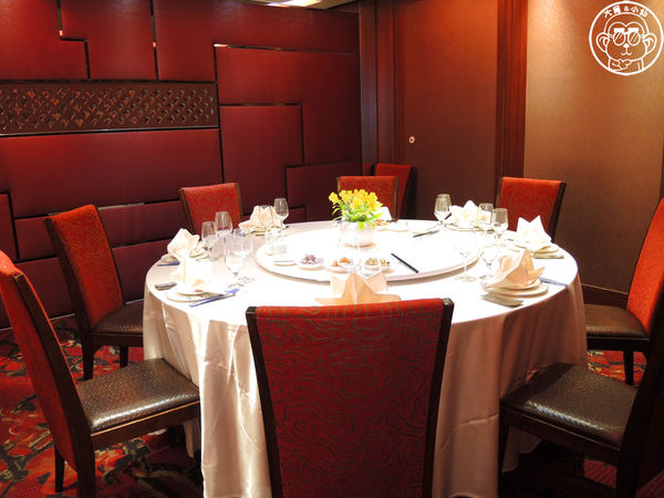 潮江燕：呷飽祙【台北松山･潮江燕】好好味的金牌片皮鴨