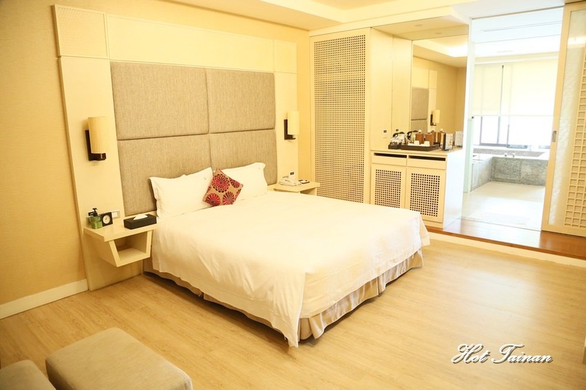 【高雄泡湯】夏天就是要泡冷泉！高雄泡湯推薦：花季度假飯店 - 熱血玩台南。跳躍新世界