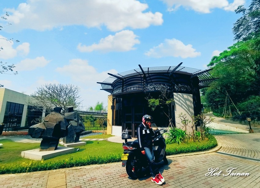 【高雄泡湯】夏天就是要泡冷泉！高雄泡湯推薦：花季度假飯店 - 熱血玩台南。跳躍新世界