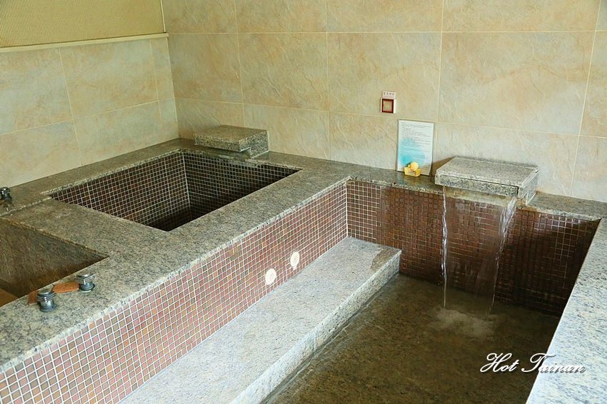 【高雄泡湯】夏天就是要泡冷泉！高雄泡湯推薦：花季度假飯店 - 熱血玩台南。跳躍新世界