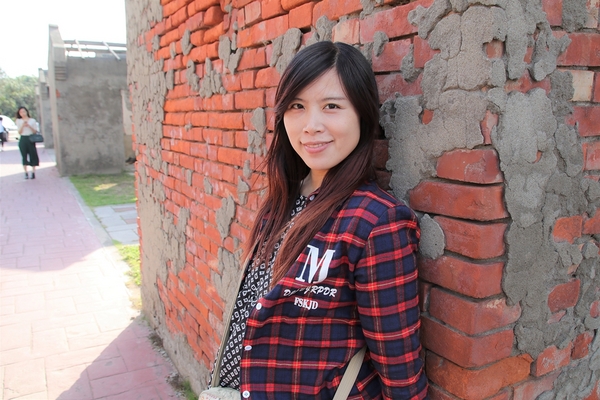 蛤蜊兵營:【彰化線西景點】蛤蜊兵營~IG網美美拍熱點,殘破不堪廢墟中締造獨特的美感