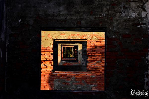 【彰化。景點】線西鄉 / 蛤蜊兵營，退役老兵之家，磚瓦上歲月依舊的鮮明痕跡，ig打卡景點