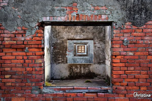 【彰化。景點】線西鄉 / 蛤蜊兵營，退役老兵之家，磚瓦上歲月依舊的鮮明痕跡，ig打卡景點