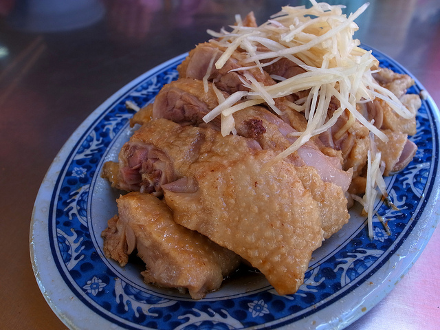 雲林北港，遊老街拜媽祖吃大餅，沒看到北港六尺四！