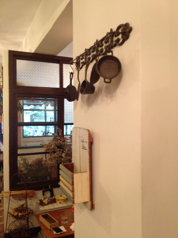 隱身在東區小巷中的Hana Cafe(2號店)  (圖多慎入XD)