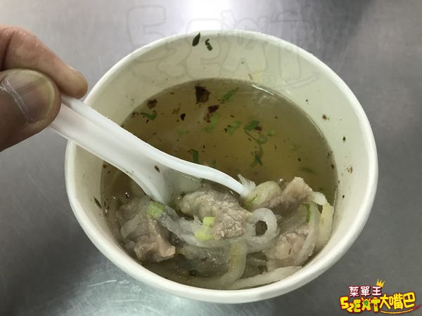 台中大甲美食米糕》大甲阿吉米糕菜單價位大公開！在地人推薦低調又好吃的傳統美食~推薦米糕、乾麵、肉羹湯