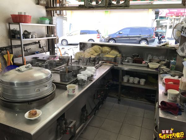 台中大甲美食米糕》大甲阿吉米糕菜單價位大公開！在地人推薦低調又好吃的傳統美食~推薦米糕、乾麵、肉羹湯