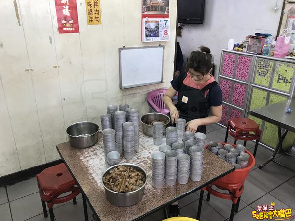 台中大甲美食米糕》大甲阿吉米糕菜單價位大公開！在地人推薦低調又好吃的傳統美食~推薦米糕、乾麵、肉羹湯