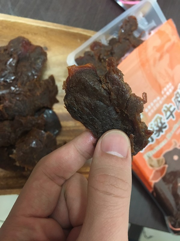 良金牧場:良金牧場 金門高粱牛肉乾|全家零食 | 便利商店就可以買到熱門團購的聚會零嘴