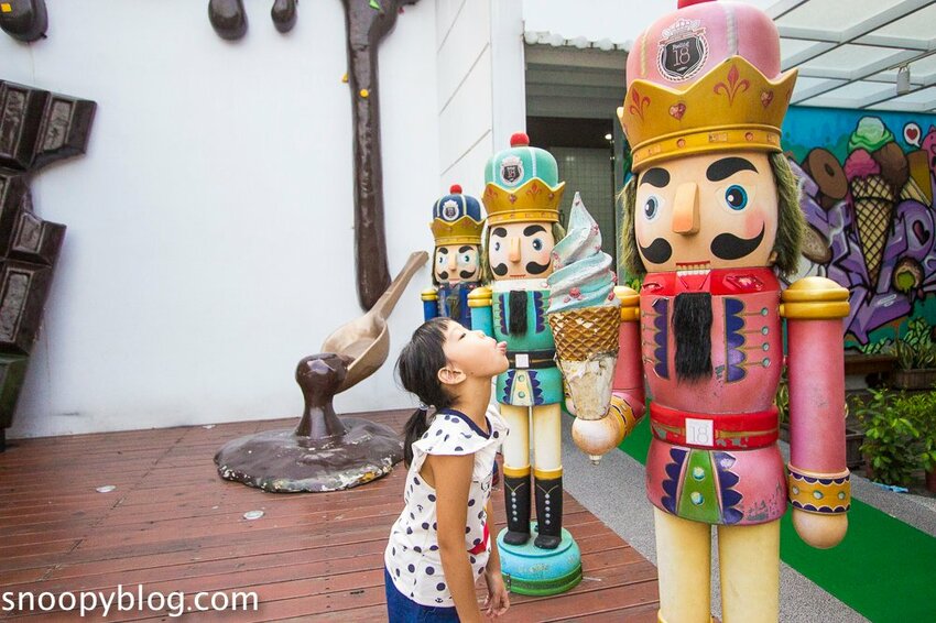 【南投埔里景點】18度C巧克力工房～好好拍的胡桃鉗士兵，好吃讓人噴淚的巧克力、多種口味義式手工冰淇淋