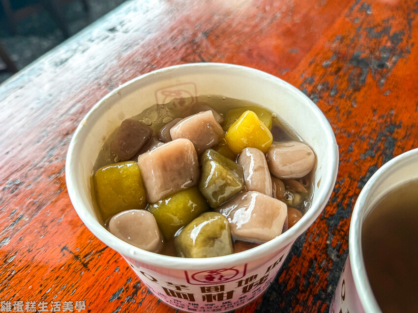 探索九份美食「阿柑姨芋圓」的Q彈九份芋圓,坐擁九份海景