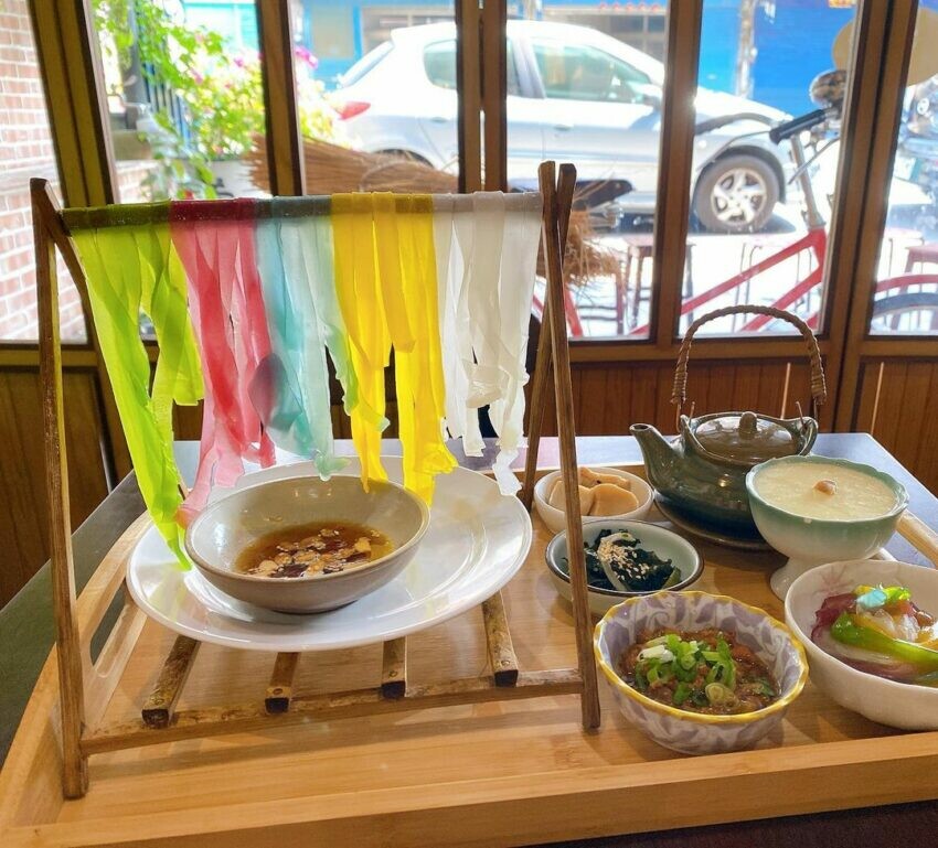 高雄美濃美食地圖：精選美濃客家粄條、在地人激推小吃、文青咖啡廳，吃貨必收藏！