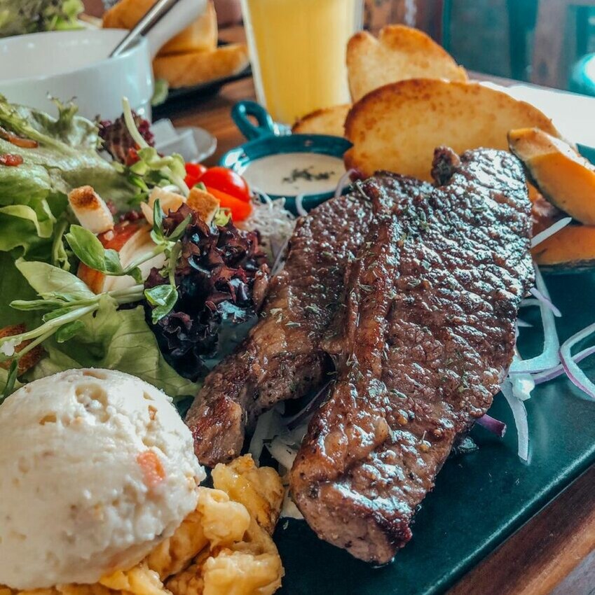 高雄美濃美食地圖：精選美濃客家粄條、在地人激推小吃、文青咖啡廳，吃貨必收藏！