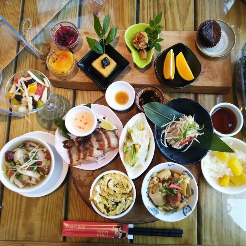 高雄美濃美食地圖：精選美濃客家粄條、在地人激推小吃、文青咖啡廳，吃貨必收藏！