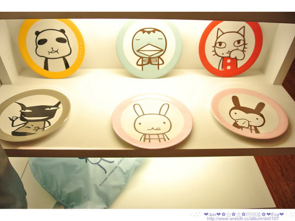 Aranzi Aronzo Cafe 阿朗基咖啡(新光三越南西店二館)：【食記】oO。。台北　ARANZI CAFE（阿朗基）　超可愛的兔兔蛋糕，能不吃嘛？！。o○。