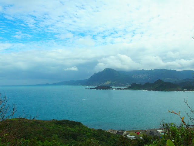 走春。一踏八斗子。鐵道×海岸線×步道