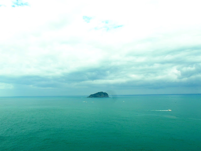 走春。一踏八斗子。鐵道×海岸線×步道