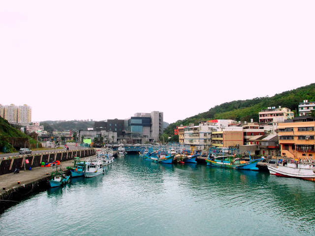 走春。一踏八斗子。鐵道×海岸線×步道