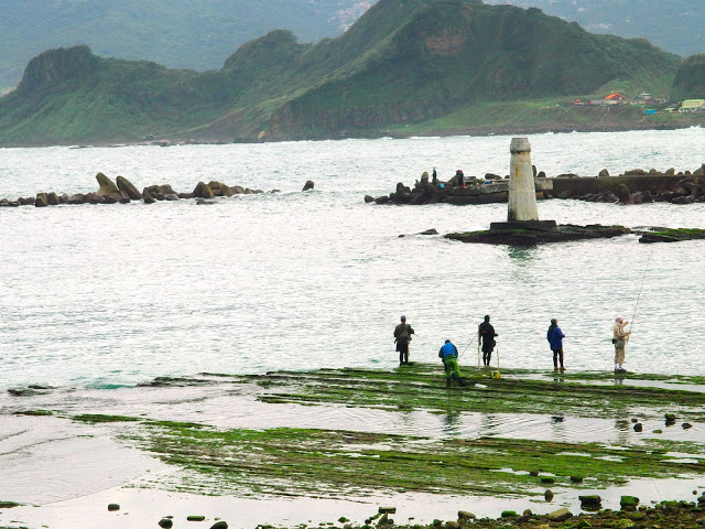 走春。一踏八斗子。鐵道×海岸線×步道