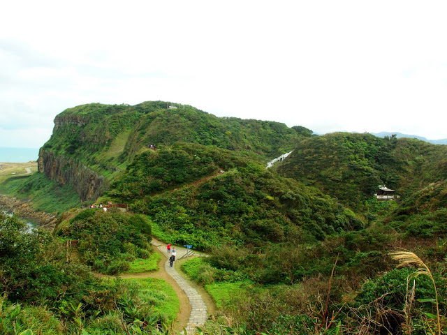 走春。一踏八斗子。鐵道×海岸線×步道