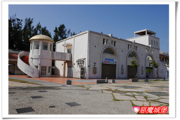 【嘉義。東石】漁人碼頭 + 鰲鼓溼地 + 彰化王功漁港 ~ 好吃的海鮮 + 風很大的濱海公路一日遊 !
