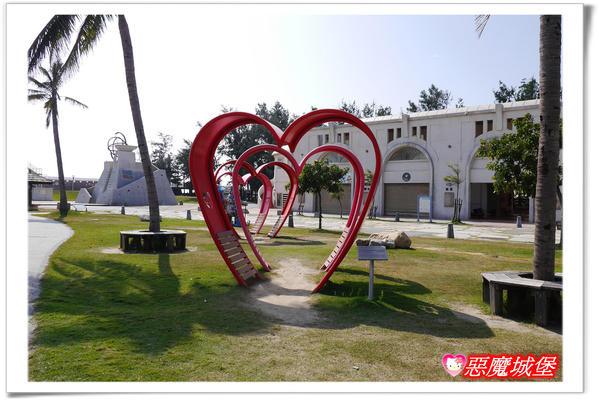 【嘉義。東石】漁人碼頭 + 鰲鼓溼地 + 彰化王功漁港 ~ 好吃的海鮮 + 風很大的濱海公路一日遊 !