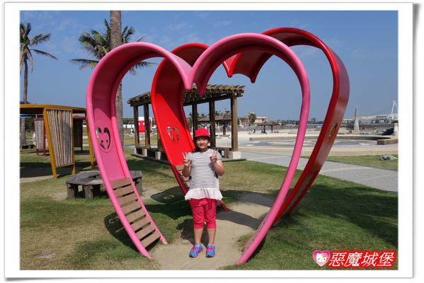 【嘉義。東石】漁人碼頭 + 鰲鼓溼地 + 彰化王功漁港 ~ 好吃的海鮮 + 風很大的濱海公路一日遊 !
