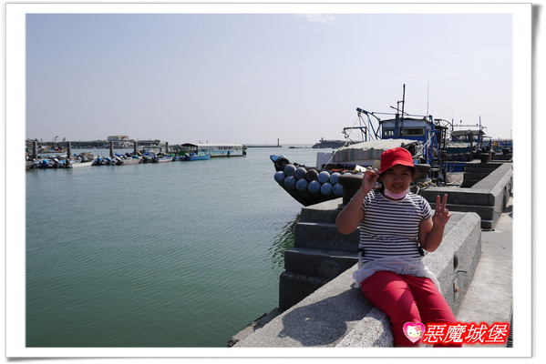 【嘉義。東石】漁人碼頭 + 鰲鼓溼地 + 彰化王功漁港 ~ 好吃的海鮮 + 風很大的濱海公路一日遊 !