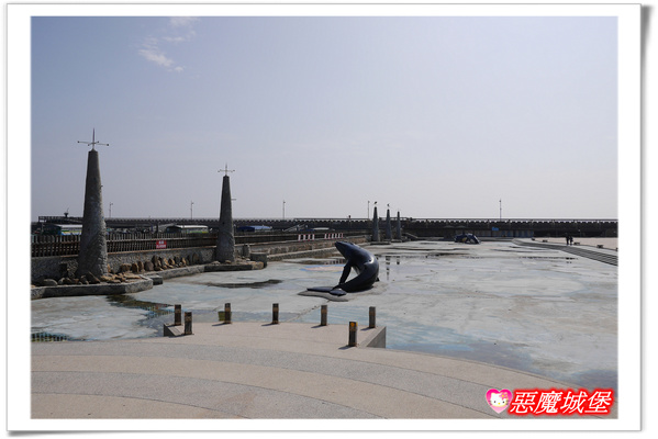 【嘉義。東石】漁人碼頭 + 鰲鼓溼地 + 彰化王功漁港 ~ 好吃的海鮮 + 風很大的濱海公路一日遊 !